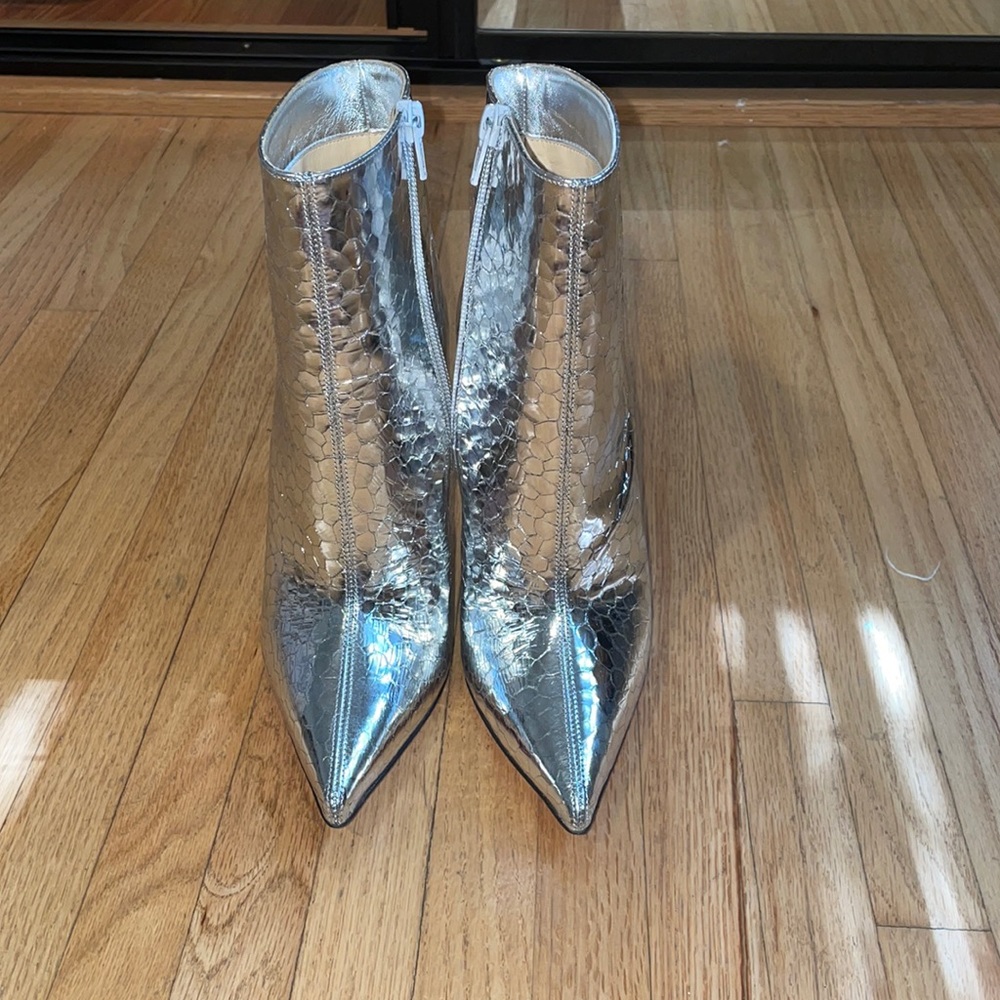 Christian Louboutin silver so Kate booty size 37.5